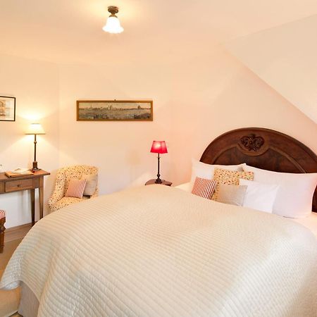 Romantik Hotel Landhaus Baerenmuehle Frankenau Chambre photo