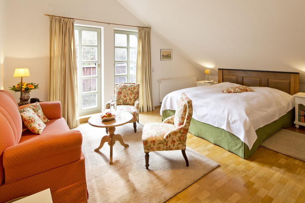 Romantik Hotel Landhaus Baerenmuehle Frankenau Extérieur photo
